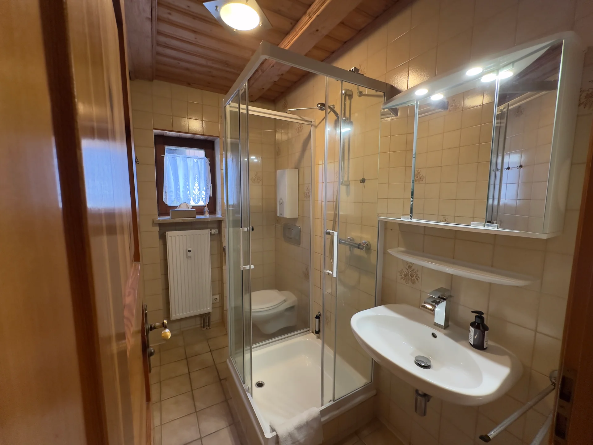 Apartment A2 – Wohnzimmer