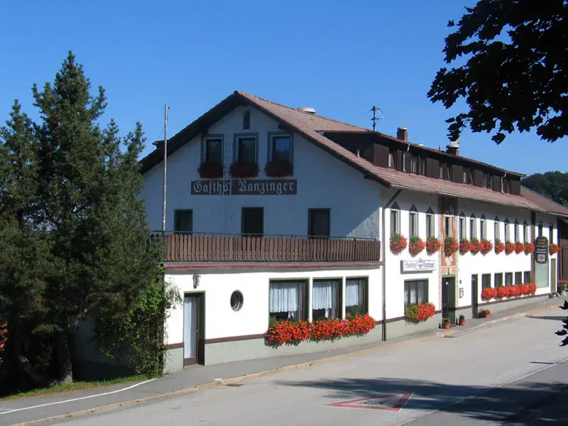 Der Panorama-Landgasthof Ranzinger in Langfurth von außen