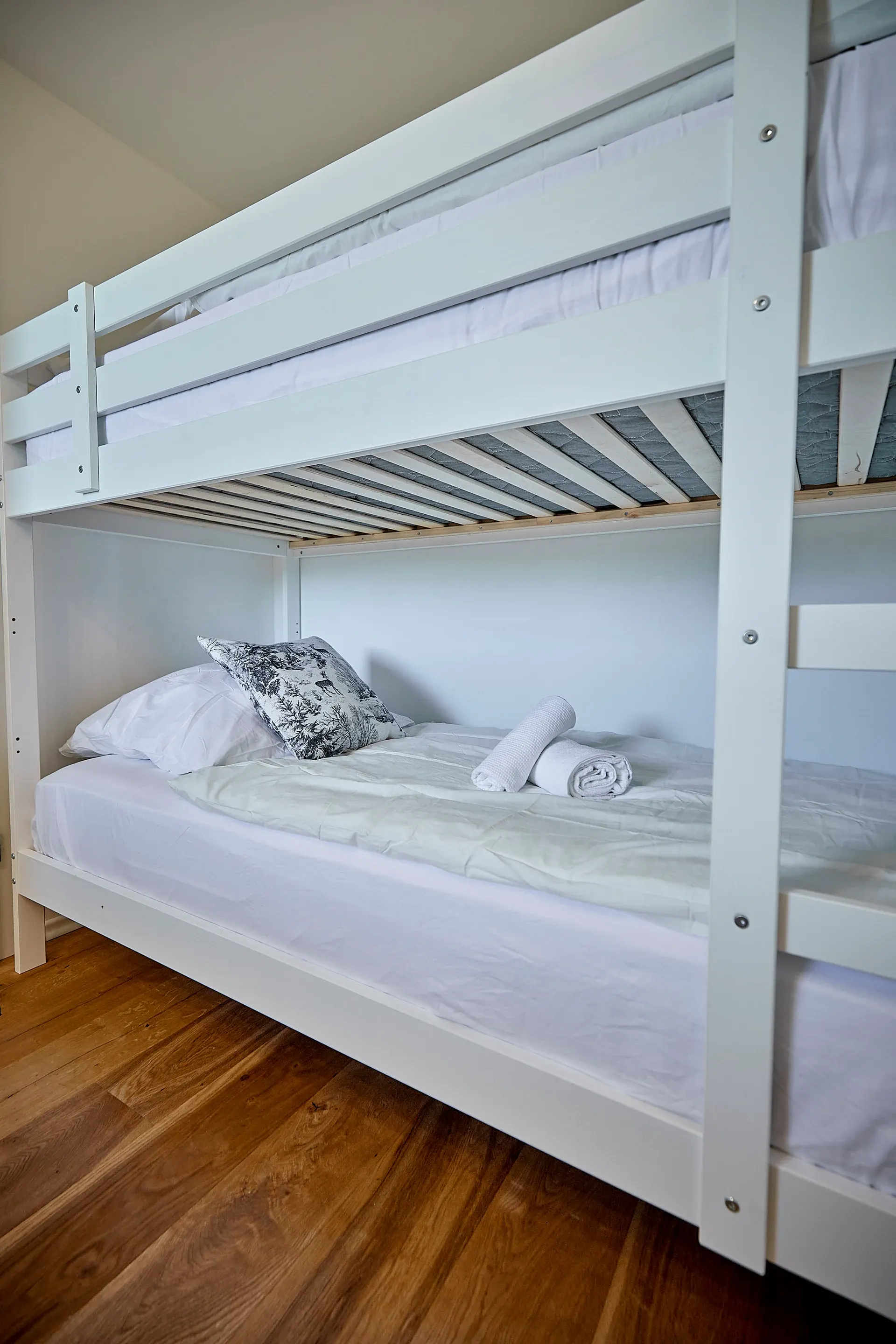 Apartment B5 – Bunk bed detail