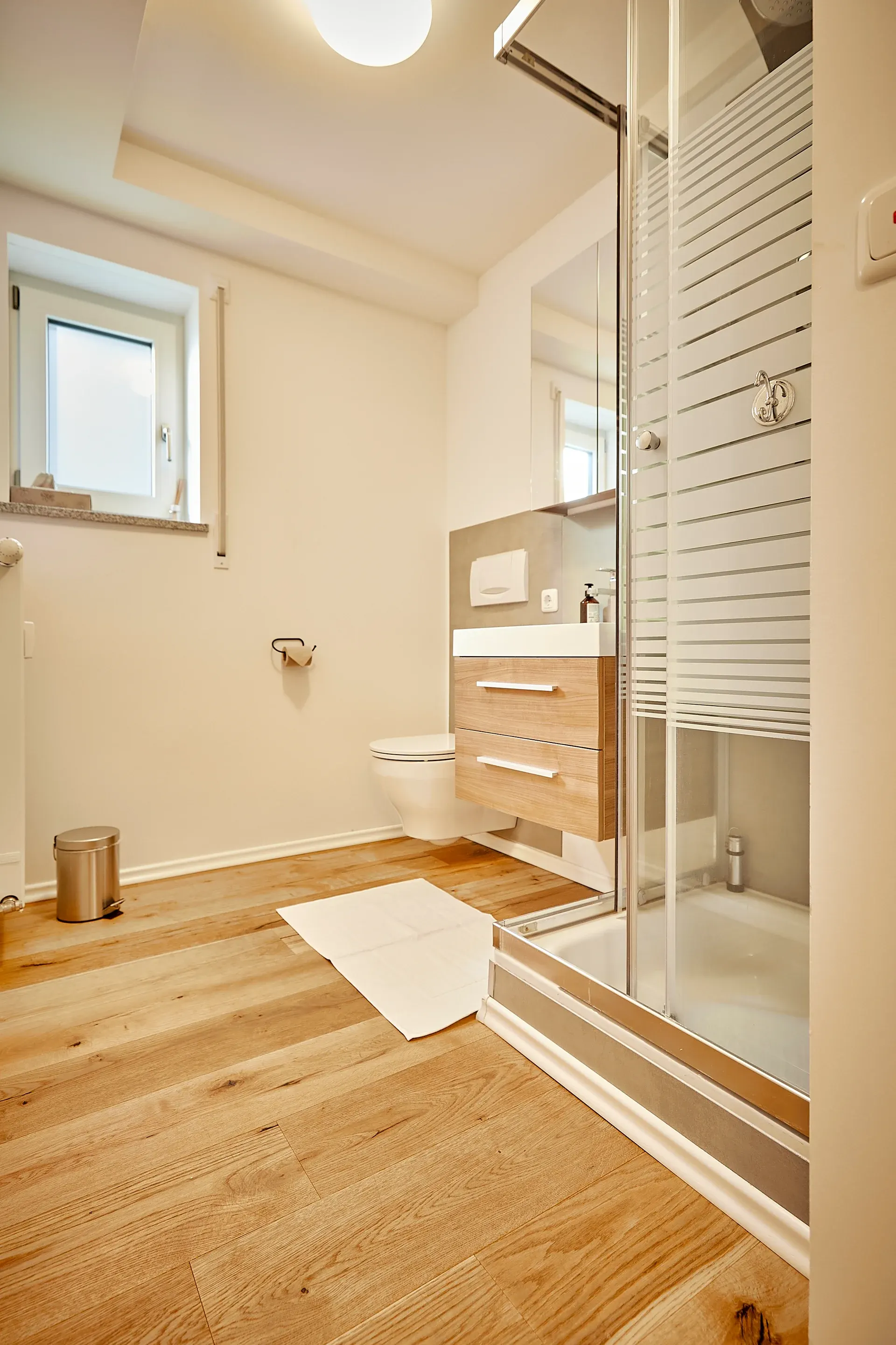 Apartment B5 – Bathroom