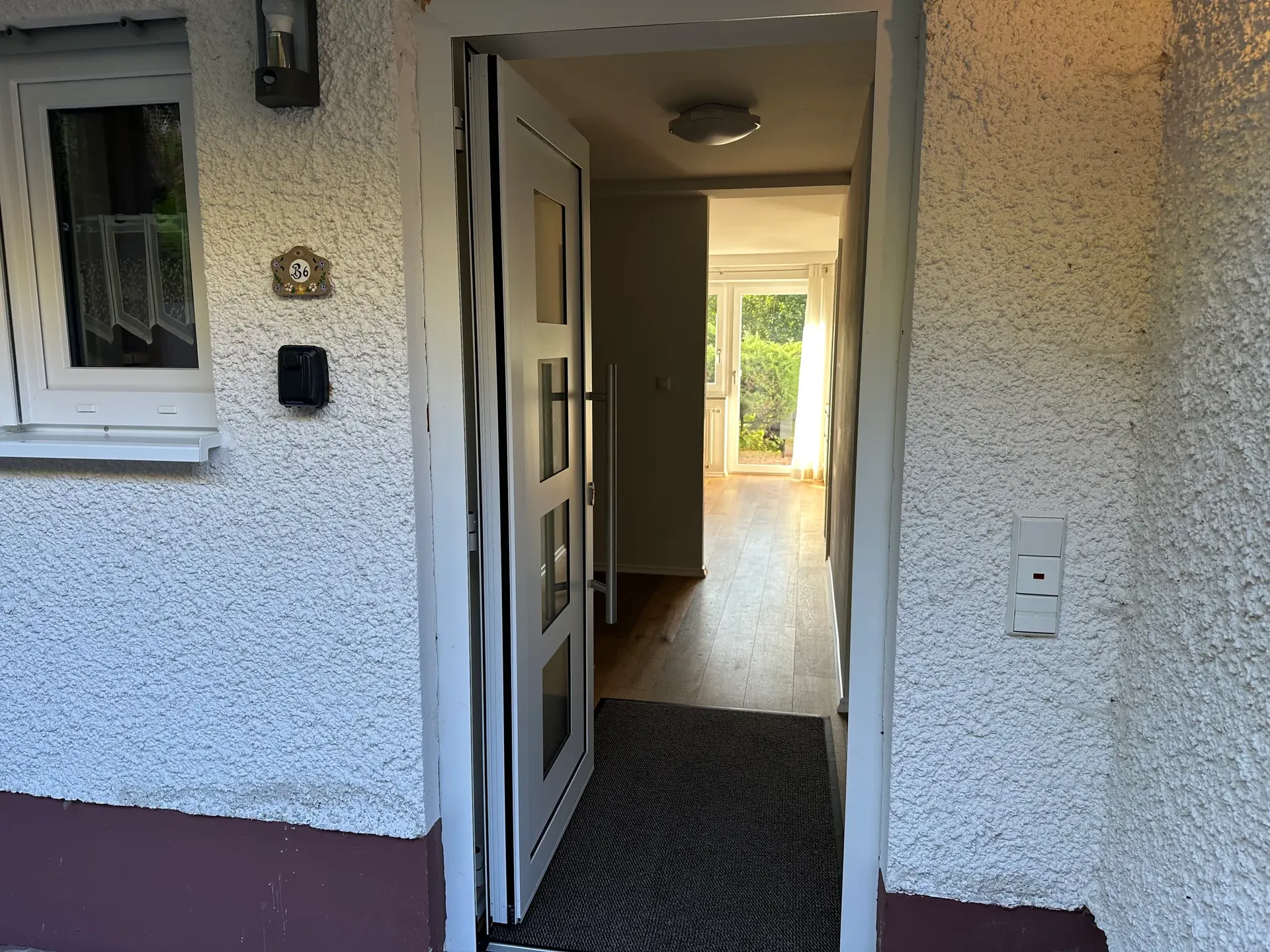Apartment B6 – Entrance