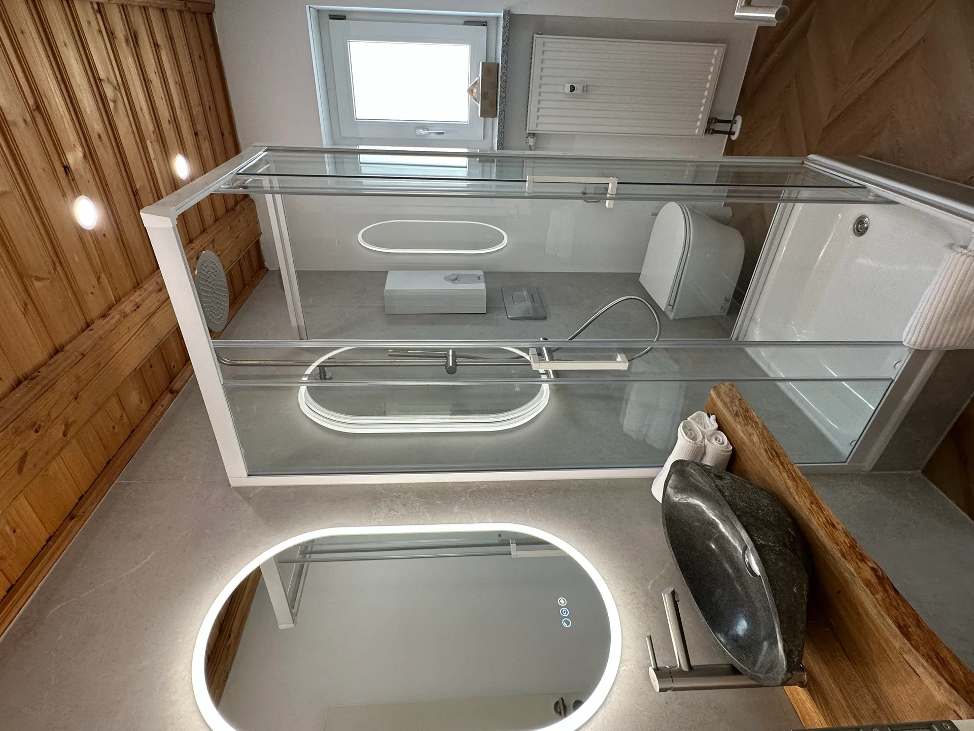 Apartment B7 – Bathroom full view