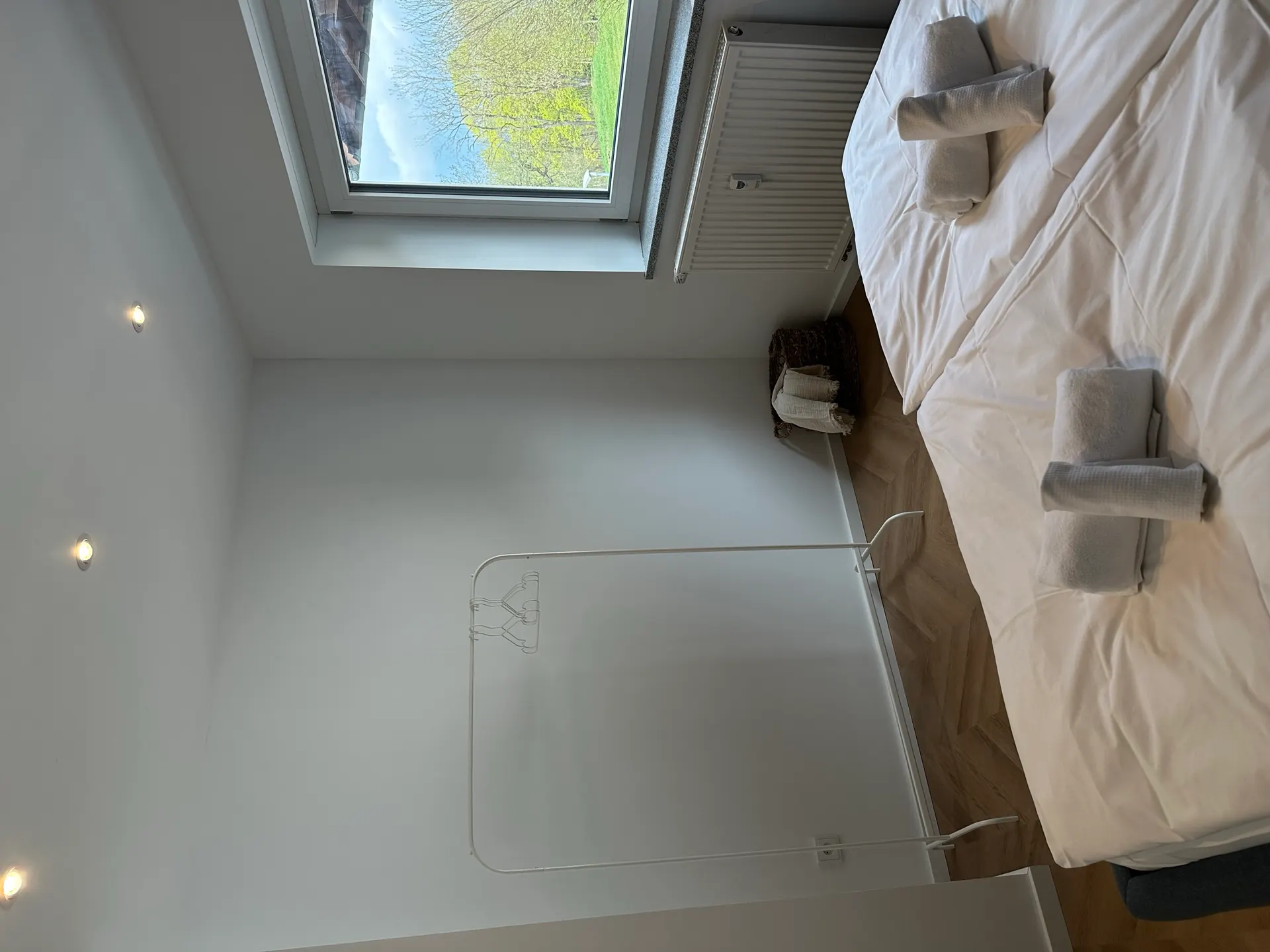 Apartment B7 – Bedroom 2 with forest view